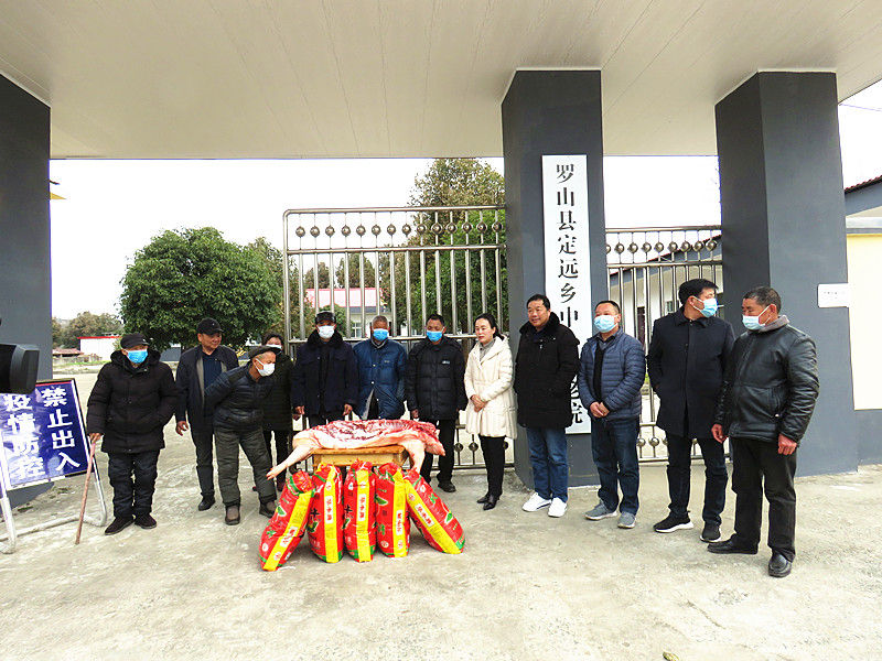 2021年每年組織員工慰問敬老院
