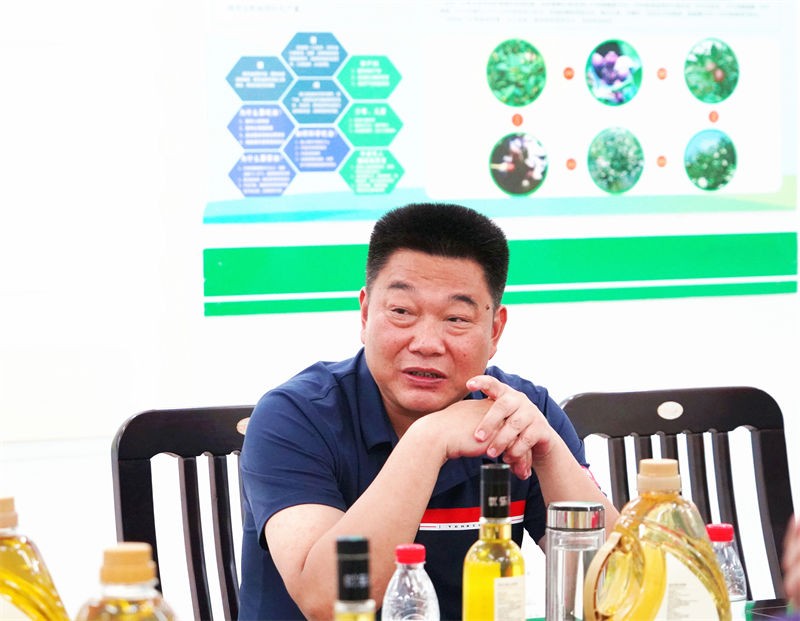 副縣長(zhǎng)李獻(xiàn)林再赴金源召開(kāi)現(xiàn)場(chǎng)協(xié)調(diào)會(huì)